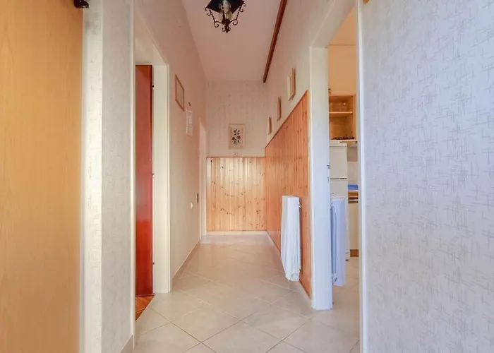 Petretic 1 * Novigrad Istria