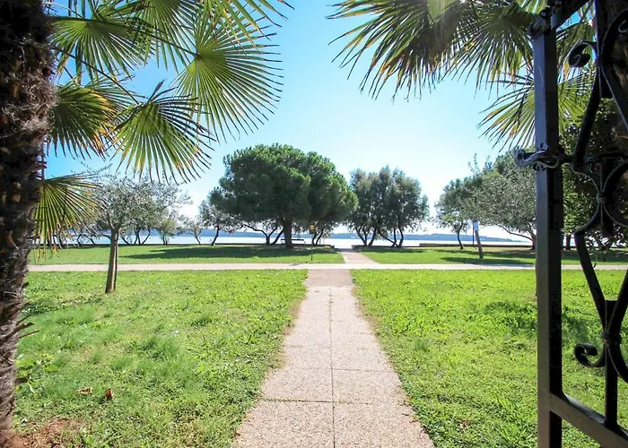 Apartman Petretic 1 *