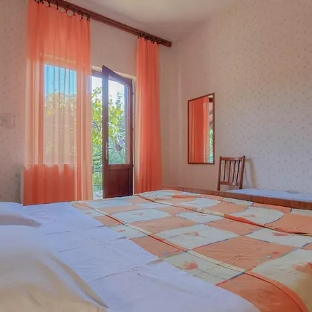 Petretic 1 * Novigrad Istria