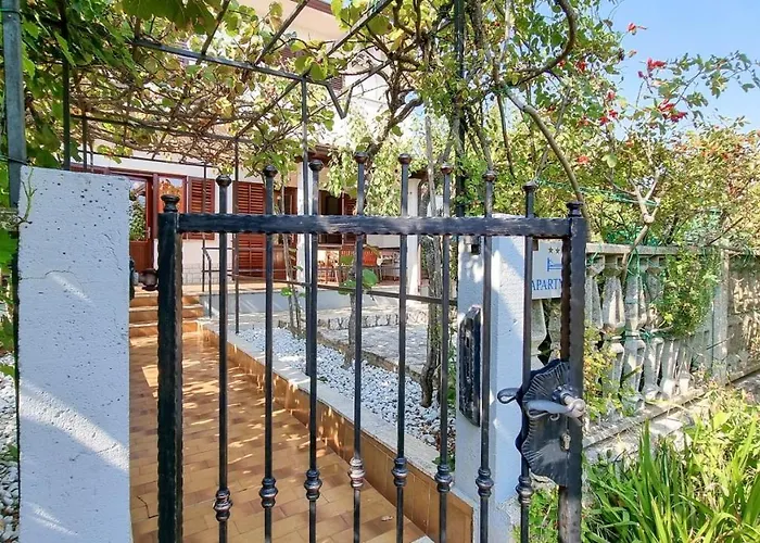 Petretic 1 Διαμέρισμα *